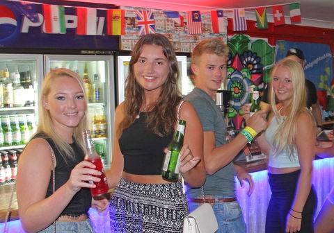 Backpackers In Paradise 18-35 Hostel - Sunshine Coast Guide 8