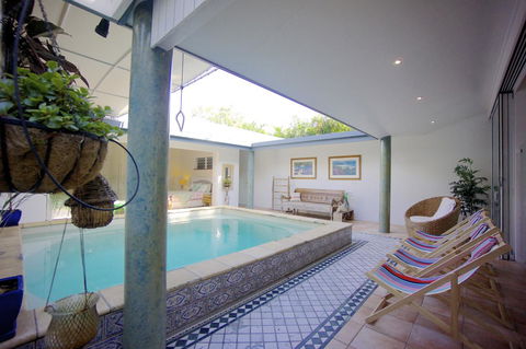 [ ANDY'S BEACH HOUSE ] - Sunshine Coast Guide 20