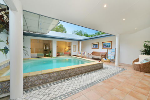 [ ANDY'S BEACH HOUSE ] - Sunshine Coast Guide 21
