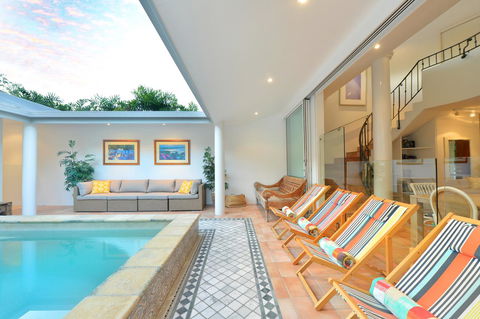 [ ANDY'S BEACH HOUSE ] - Sunshine Coast Guide 18
