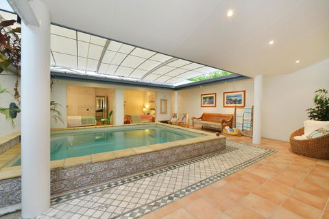 [ ANDY'S BEACH HOUSE ] - Sunshine Coast Guide 22
