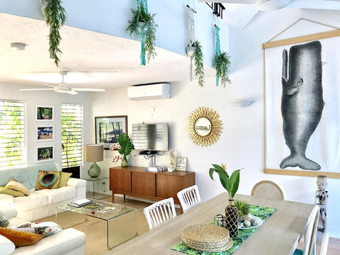 [ ANDY'S BEACH HOUSE ] - Sunshine Coast Guide 41