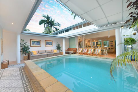 [ ANDY'S BEACH HOUSE ] - Sunshine Coast Guide 16