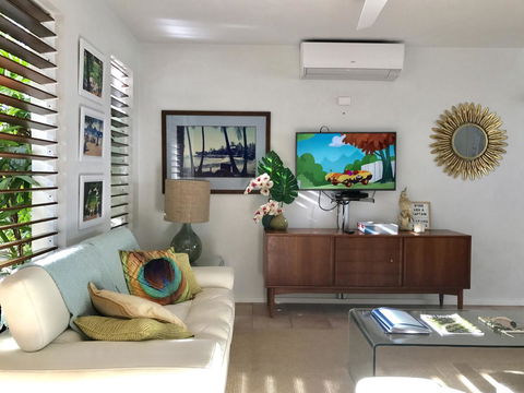 [ ANDY'S BEACH HOUSE ] - Sunshine Coast Guide 31