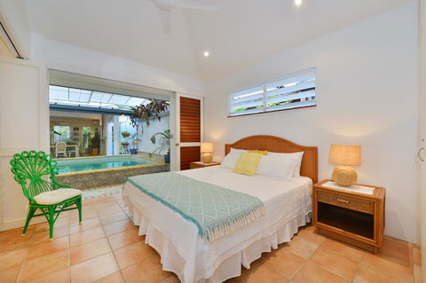 [ ANDY'S BEACH HOUSE ] - Sunshine Coast Guide 27