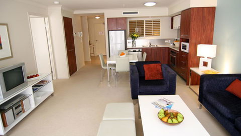 Mantra Towers Of Chevron - Sunshine Coast Guide 15