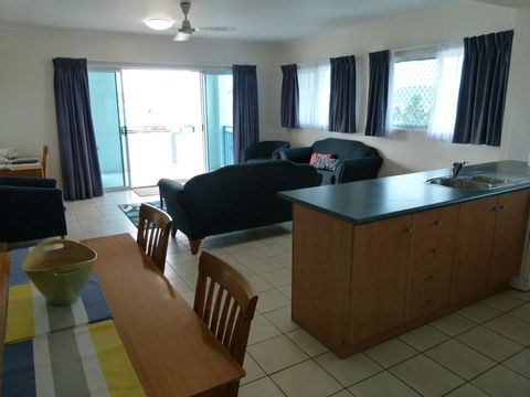Madison Ocean Breeze Apartments - Sunshine Coast Guide 25