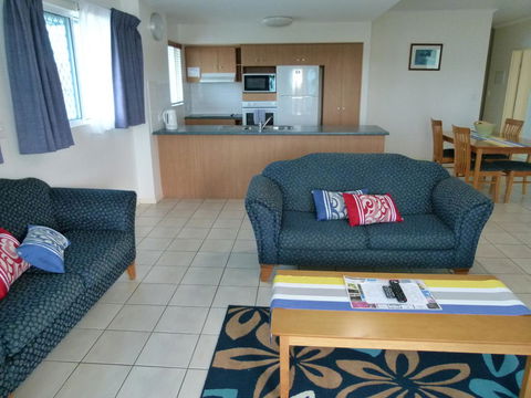 Madison Ocean Breeze Apartments - Sunshine Coast Guide 21
