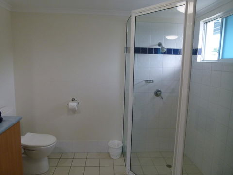Madison Ocean Breeze Apartments - Sunshine Coast Guide 35