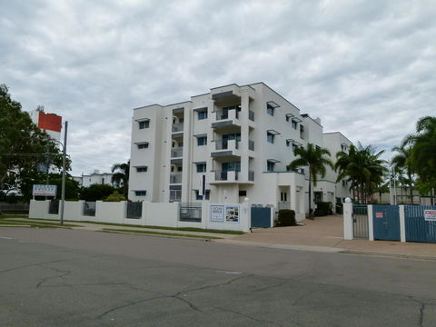 Madison Ocean Breeze Apartments - Sunshine Coast Guide 6