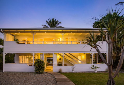 Jamaica Beach House - Sunshine Coast Guide 24