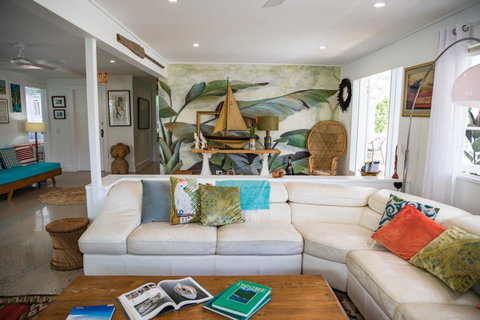 Jamaica Beach House - Sunshine Coast Guide 14