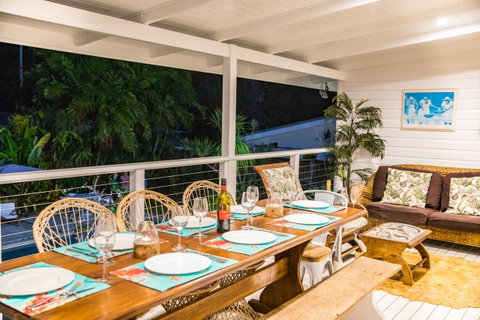 Jamaica Beach House - Sunshine Coast Guide 21