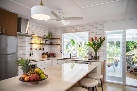 Jamaica Beach House - Sunshine Coast Guide 3