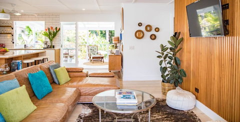 Jamaica Beach House - Sunshine Coast Guide 7