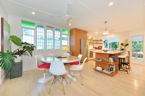 Jamaica Beach House - Sunshine Coast Guide 34
