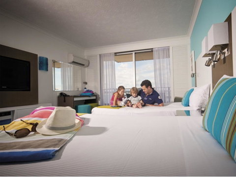 Sea World Resort - Sunshine Coast Guide 3