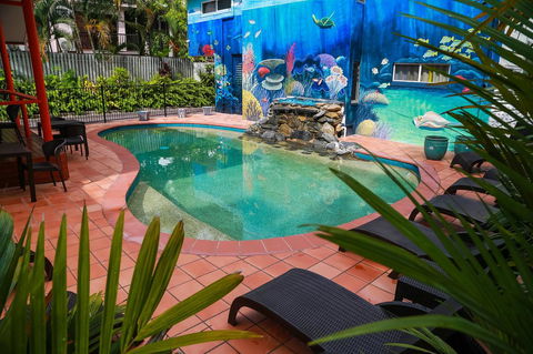 Port Douglas Motel - Sunshine Coast Guide 0