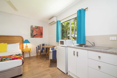 Port Douglas Motel - Sunshine Coast Guide 38
