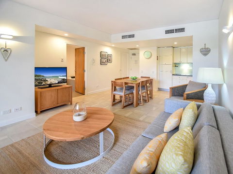 Laguna On Hastings - Sunshine Coast Guide 24
