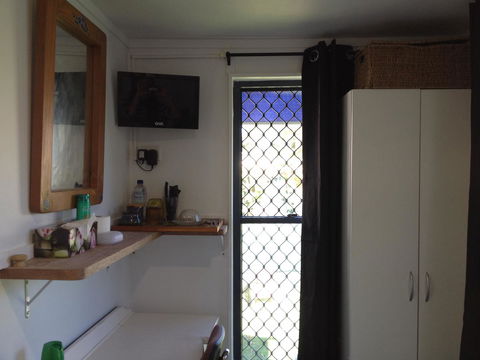 XYL Pets Friendly Seaside Boutique Guesthouse - Sunshine Coast Guide 29