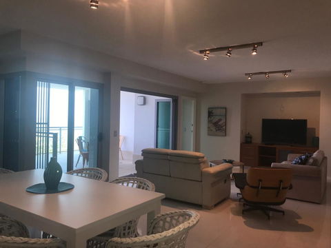 Proximity Waterfront Apartments - Sunshine Coast Guide 6