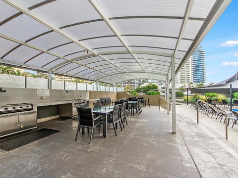 Sunbird Beach Resort Main Beach - Sunshine Coast Guide 39