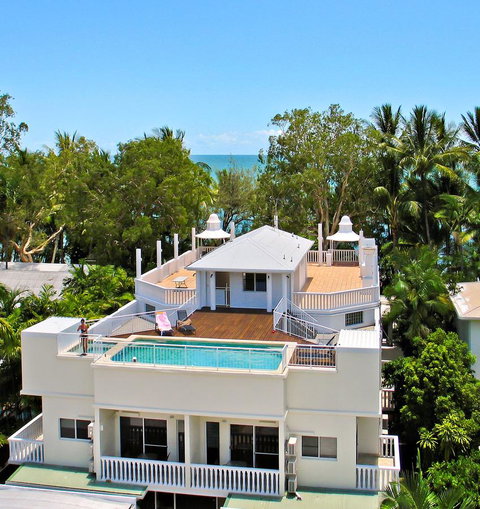 Sarayi Boutique Hotel - Sunshine Coast Guide 0