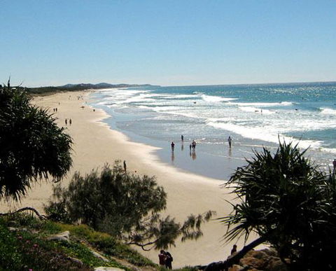 Beach House On Jones Parade, Central Coolum Beach - Sunshine Coast Guide 15