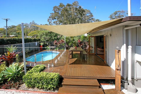 Beach House On Jones Parade, Central Coolum Beach - Sunshine Coast Guide 0