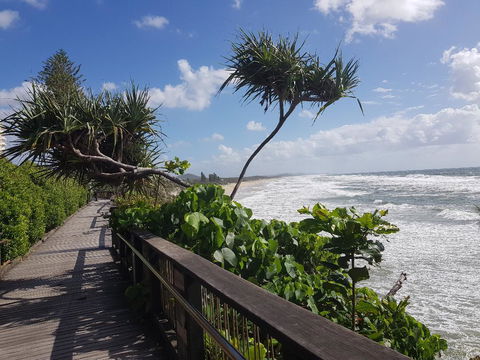 Beach House On Jones Parade, Central Coolum Beach - Sunshine Coast Guide 12