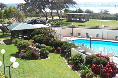 Talisman Apartments - Sunshine Coast Guide 7