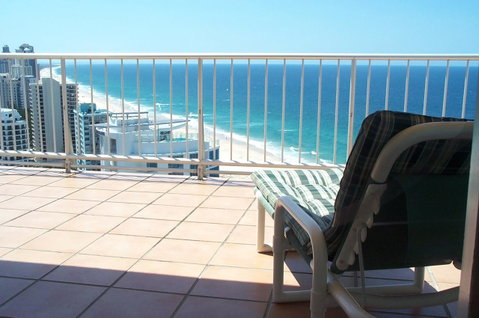 Talisman Apartments - Sunshine Coast Guide 4