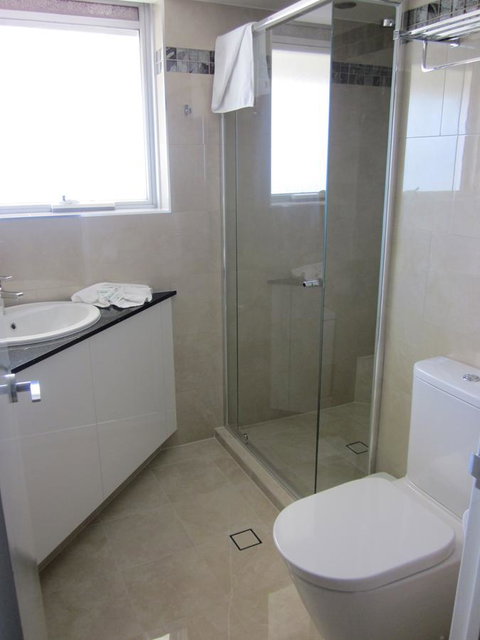 Talisman Apartments - Sunshine Coast Guide 12