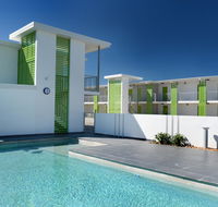 Mackay Oceanside Central Hotel