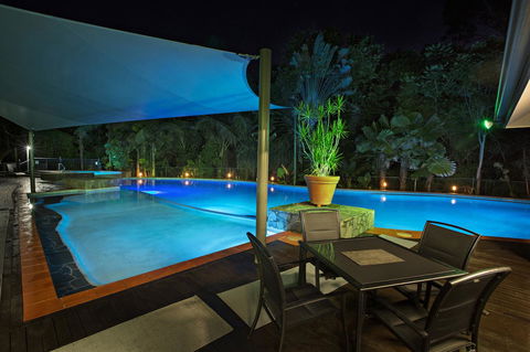 Oasis At Palm Cove - Sunshine Coast Guide 5