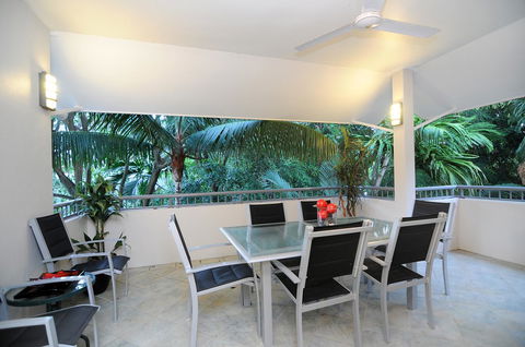 Oasis At Palm Cove - Sunshine Coast Guide 18