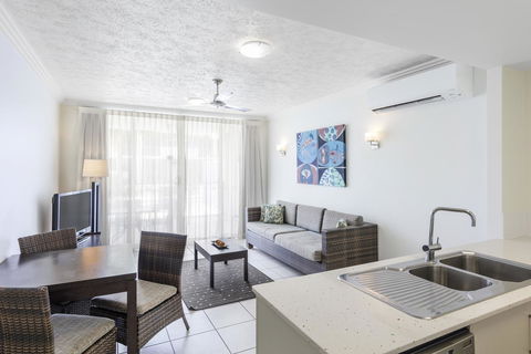 Silkari Lagoons Port Douglas - Sunshine Coast Guide 17
