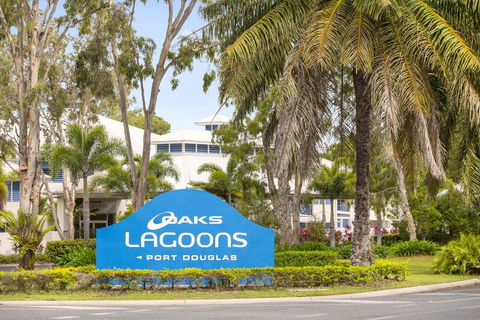 Silkari Lagoons Port Douglas - Sunshine Coast Guide 1