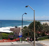 Kings Edge - Sunshine Coast Guide