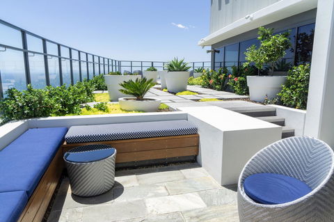 Rhapsody Resort - Official - Sunshine Coast Guide 7