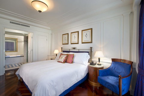 Imperial Hotel Gold Coast - Sunshine Coast Guide 25