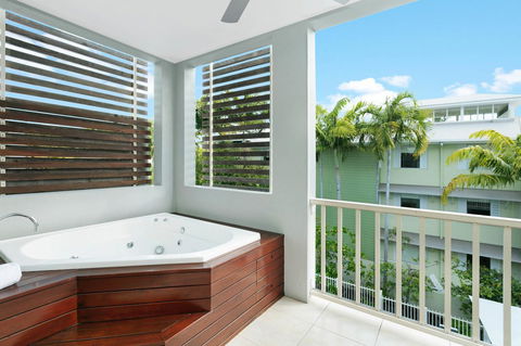 Mantra Aqueous On Port - Sunshine Coast Guide 22