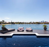 Rumrunner Resort - Sunshine Coast Guide