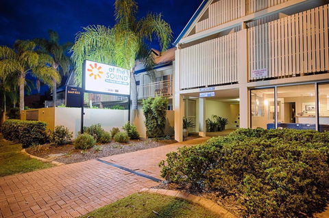 At The Sound Noosa Motel - Sunshine Coast Guide 18