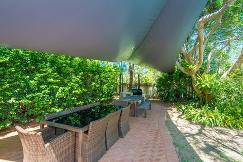 At The Sound Noosa Motel - Sunshine Coast Guide 8
