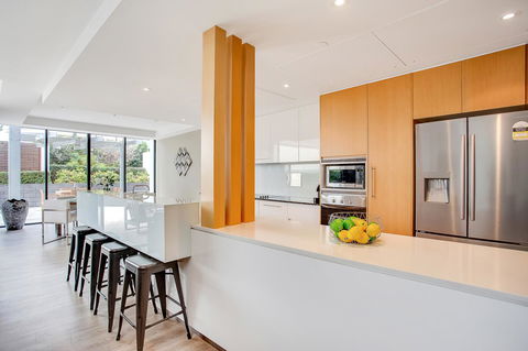 Aria Apartments - Sunshine Coast Guide 31