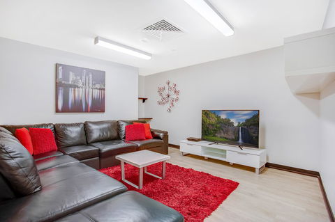 Aria Apartments - Sunshine Coast Guide 39