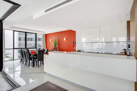 Aria Apartments - Sunshine Coast Guide 42