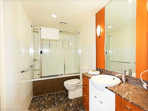 The Towers Of Chevron Renaissance - Holidays Gold Coast - Sunshine Coast Guide 35
